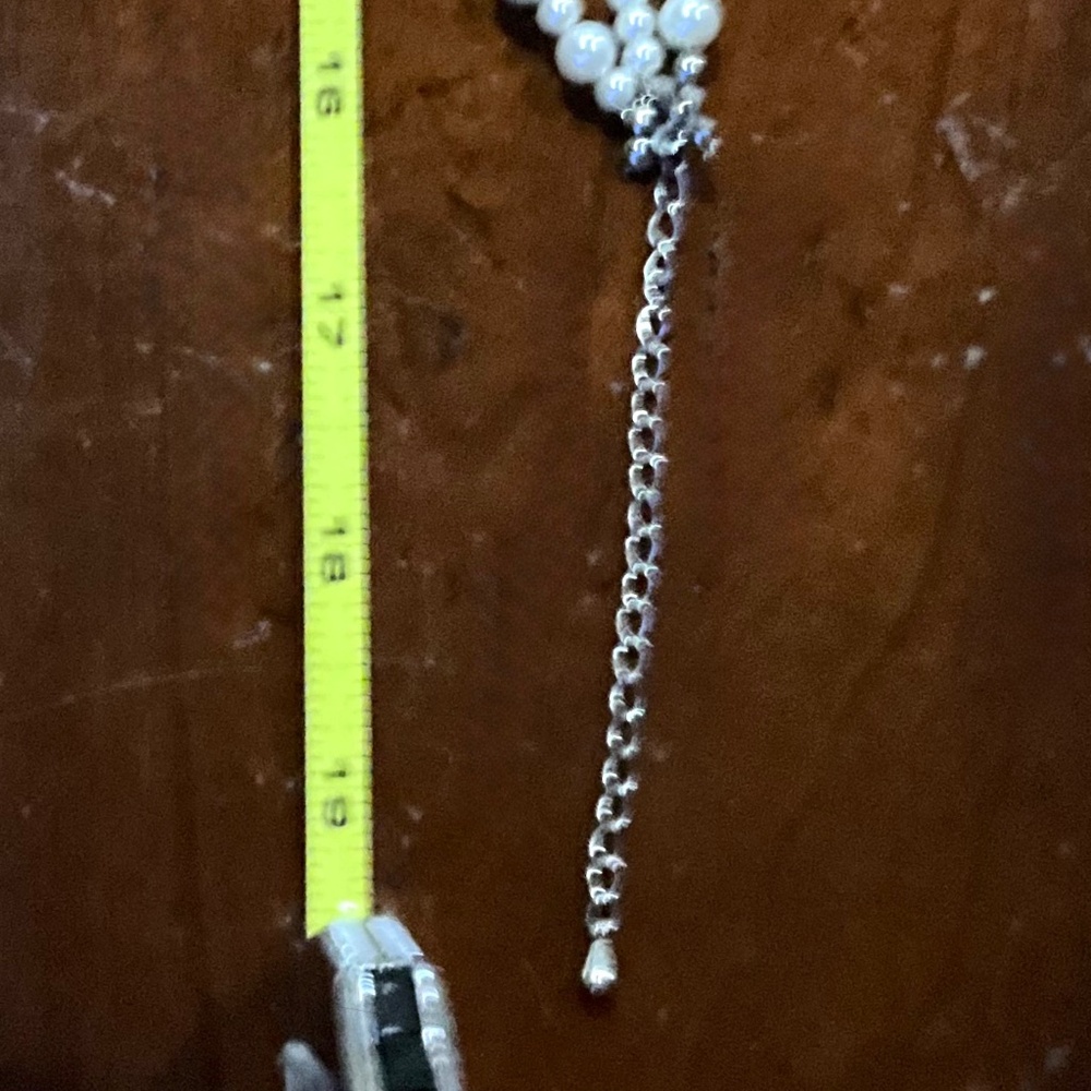 Timeless Triple Strand Ivory Freshwater Cultured Pearl Necklace/Earring Set NWT - Picture 7 of 7